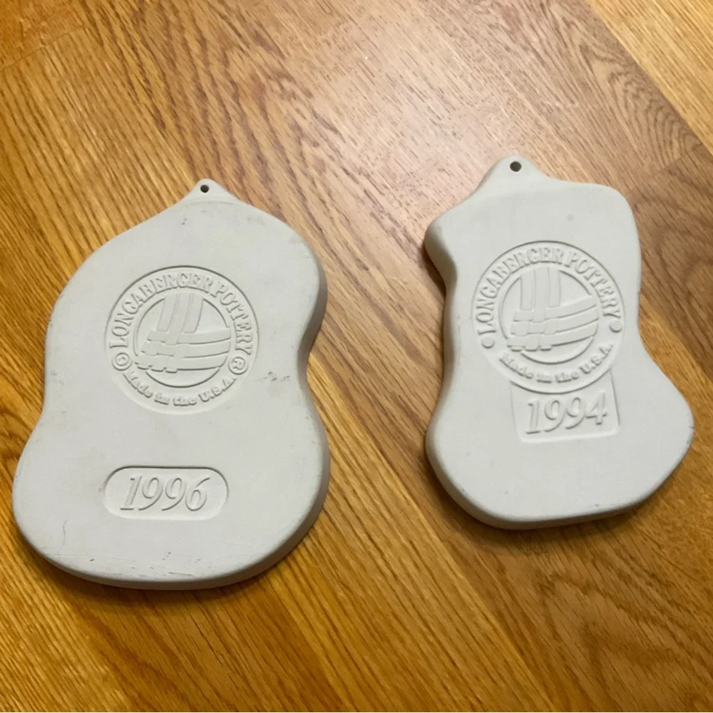 VTG Longaberger Pottery Cookie Mold Bundle of Two Easter bunnies .